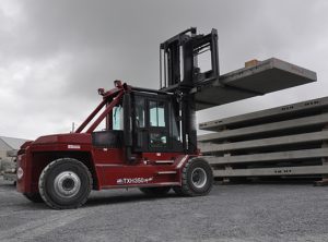 Xe nâng tấm bê tông
